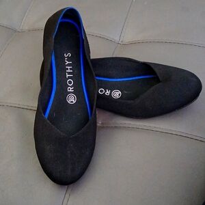Rothys flats